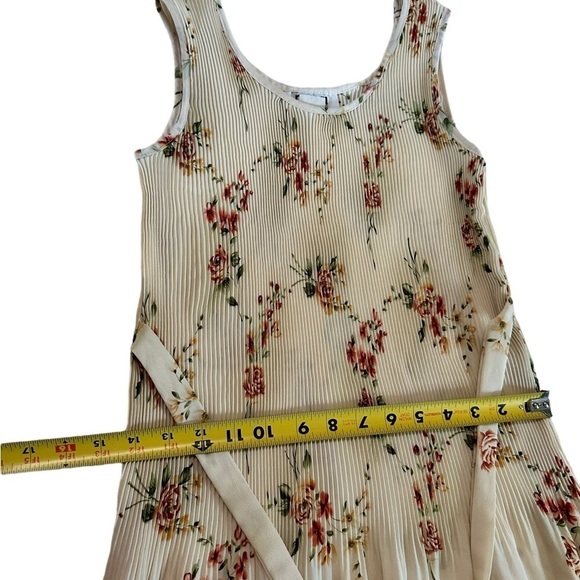 Moa USA Floral Sleeveless Midi Dress Size Small - Picture 12 of 17